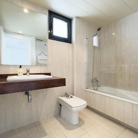 Chicstays Olimpica Appartement *