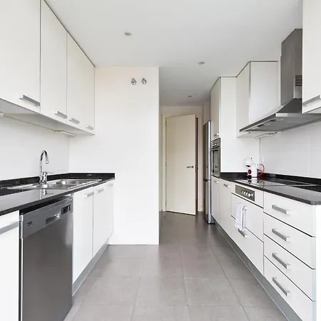 Chicstays Olimpica Appartement *